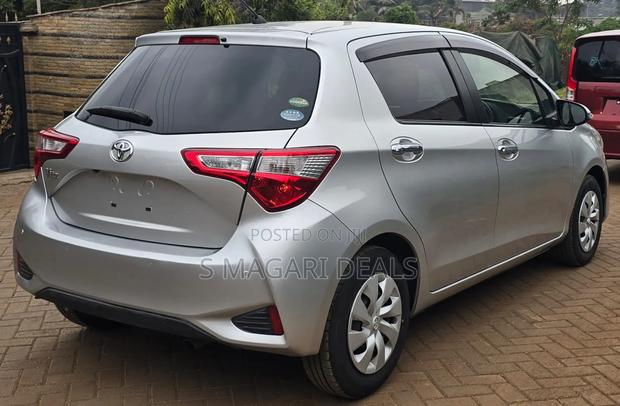 Toyota Vitz 2019 Silver