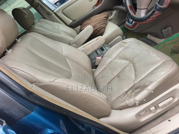 Toyota Harrier 2001 Green