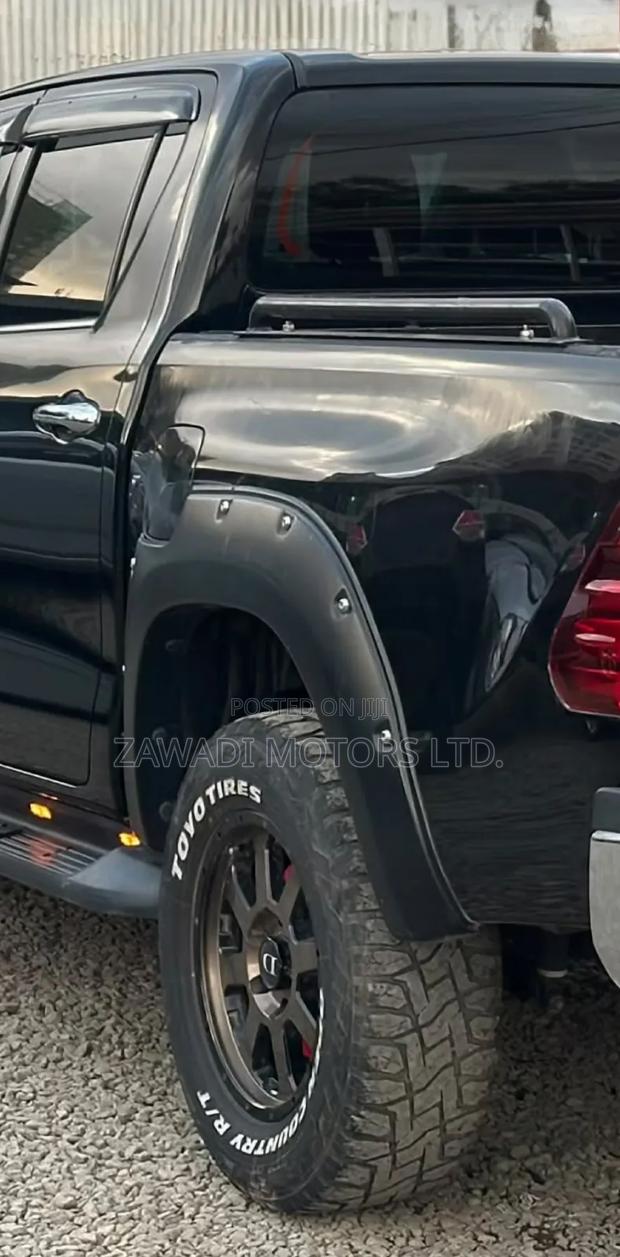 Toyota Hilux Revo Double Cab Deisel 2.4 AWD 2019 Black