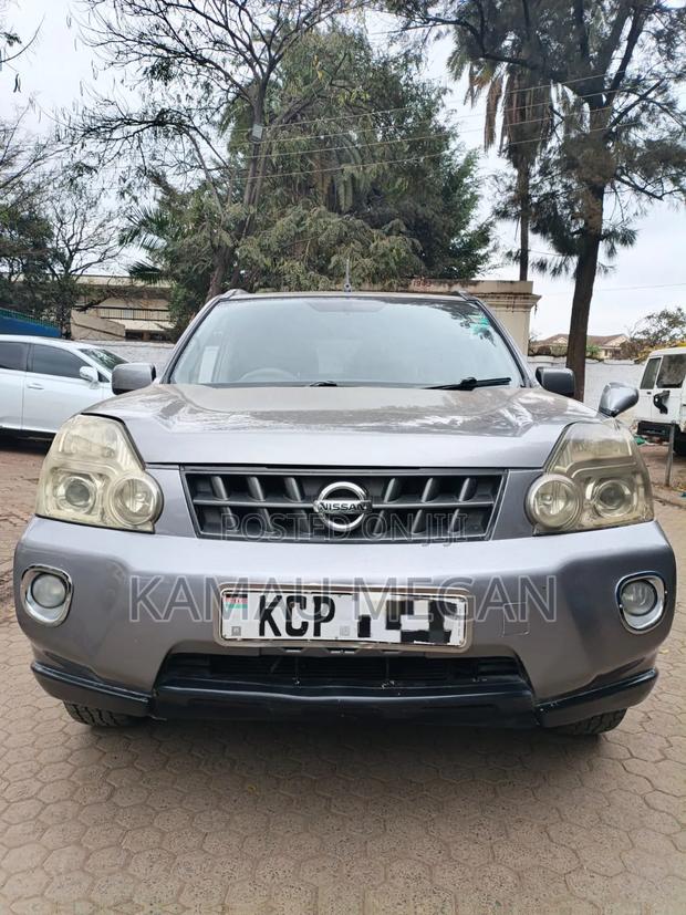 Nissan X-Trail 2010 Silver