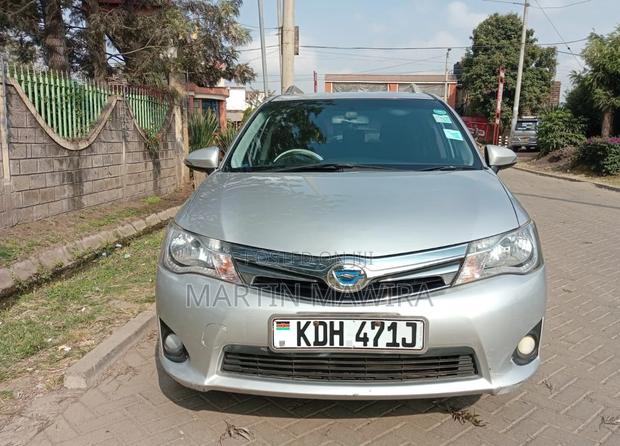Toyota Corolla Fielder 2015 Silver
