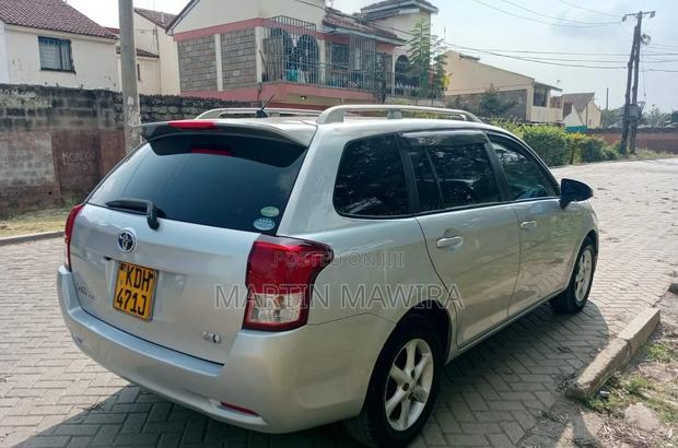 Toyota Corolla Fielder 2015 Silver