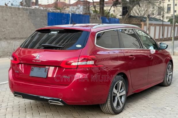 Peugeot 308 2019 Red