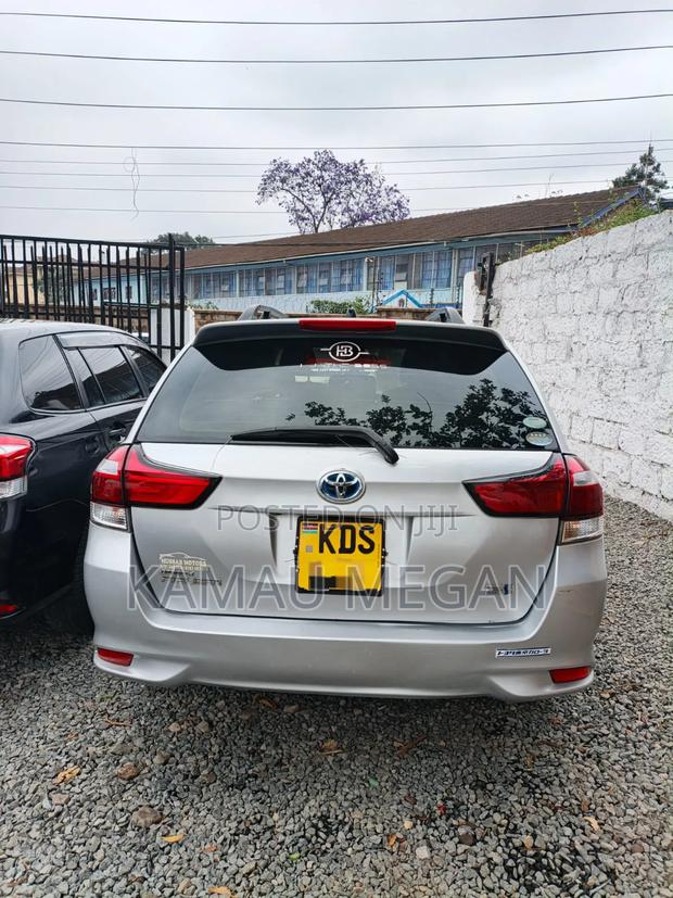 Toyota Corolla Fielder 2017 Gray