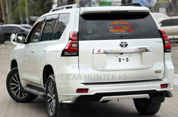 Toyota Land Cruiser Prado 2.8 2021 Pearl
