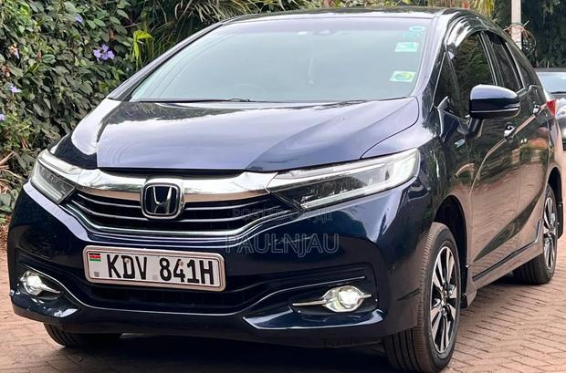 Honda Fit Shuttle 2018