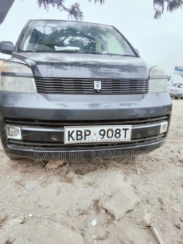 Toyota Voxy 2005 Black