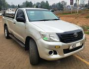 Toyota Hilux 2013 Gold for sale