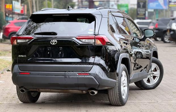 Toyota RAV4 2019 Black