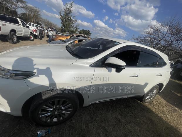 Toyota Harrier 2019 White