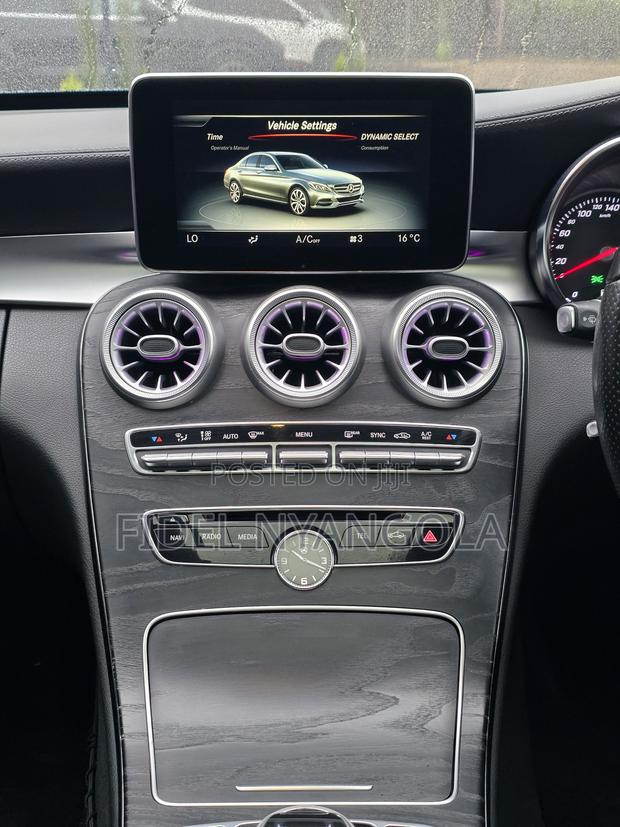 Mercedes-Benz C180 2016 Blue