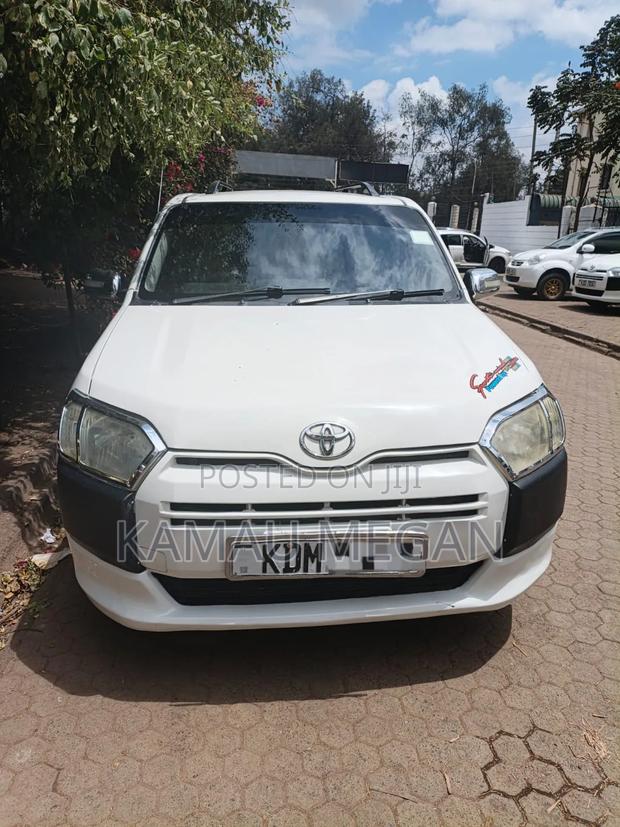 Toyota Probox 2016 Off white