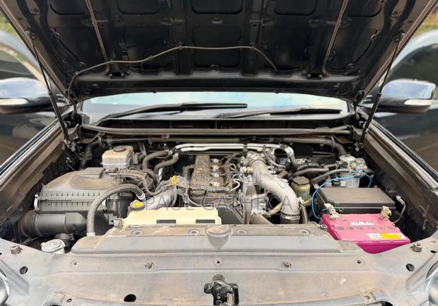 Toyota Land Cruiser Prado 2010 Gray