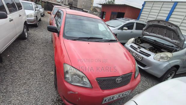 Toyota Corolla RunX 2005 Red