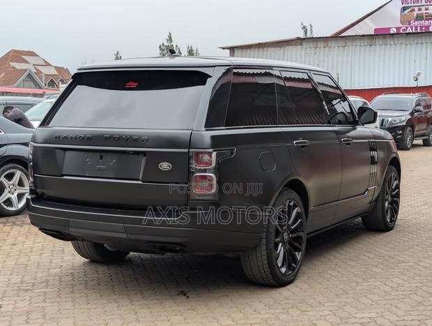 Land Rover Range Rover Vogue 2016 Black