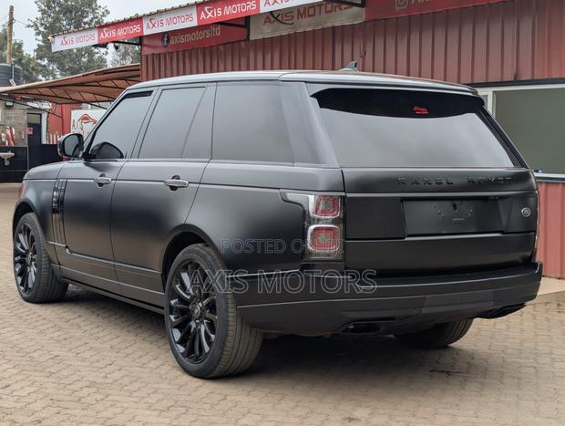 Land Rover Range Rover Vogue 2016 Black