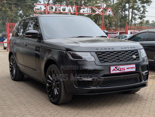 Land Rover Range Rover Vogue 2016 Black