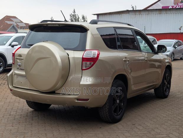 Toyota Vanguard 2007 Gold