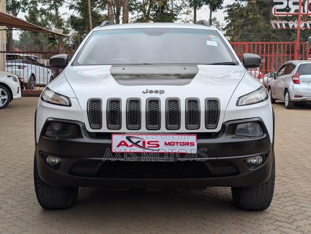Jeep Cherokee 2015 White