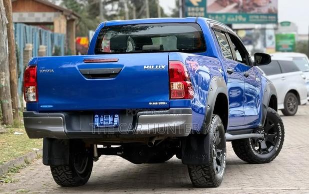 Toyota Hilux 2019 Blue