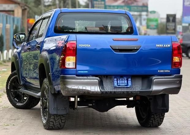 Toyota Hilux 2019 Blue