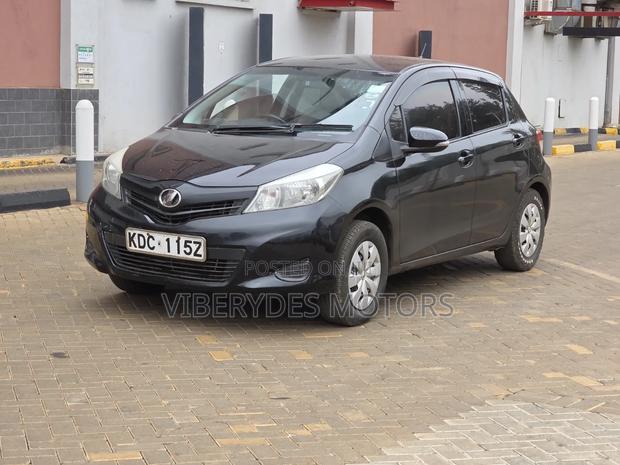 Toyota Vitz 2013 Black