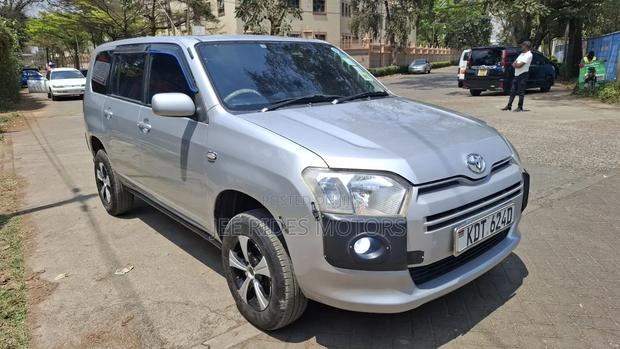 Toyota Succeed 2019 Silver