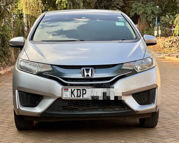 Honda Fit 2016 Silver