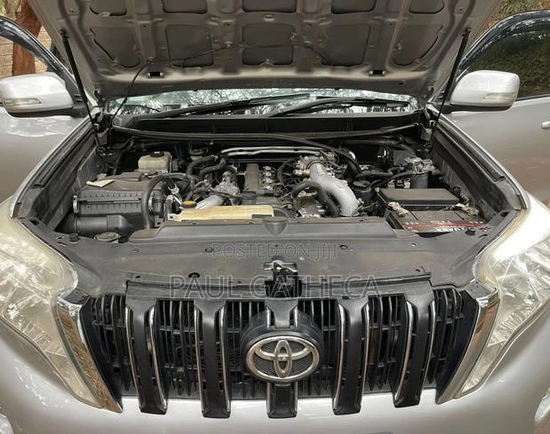 Toyota Land Cruiser Prado 2013 Silver