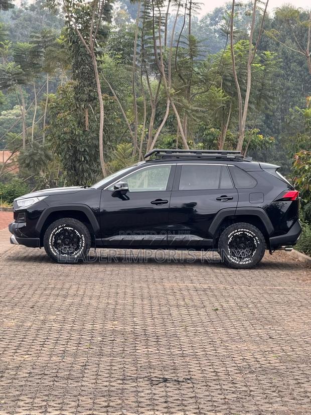Toyota RAV4 Adventure 2019 Black