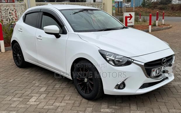 Mazda Demio 2018 White