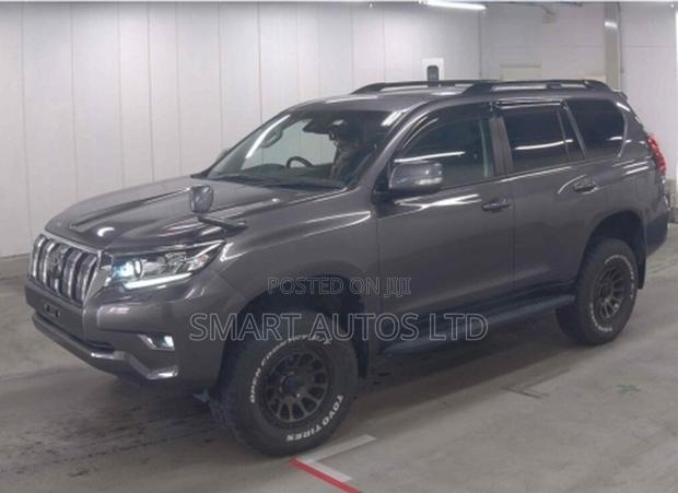 Toyota Land Cruiser Prado 2021 Gray