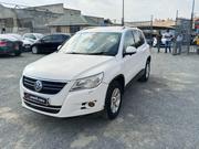 Volkswagen Tiguan S 2011 White for sale