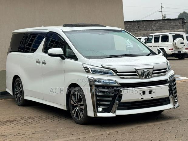 Toyota Vellfire 2019 White
