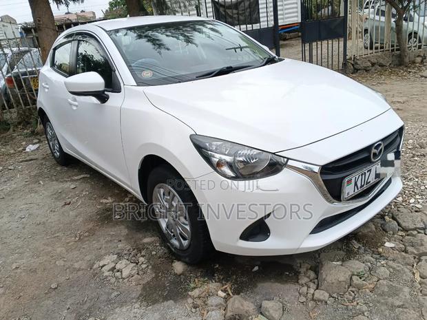 Mazda Demio 2019 White