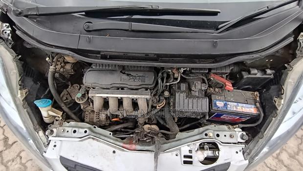 Honda Fit 2011 Silver