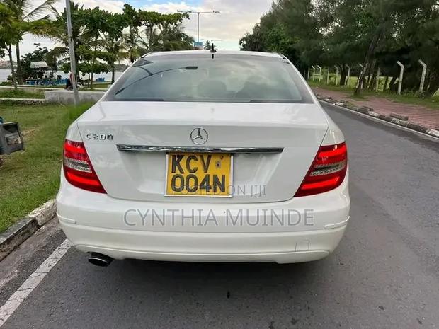 Mercedes-Benz C200 2012 White