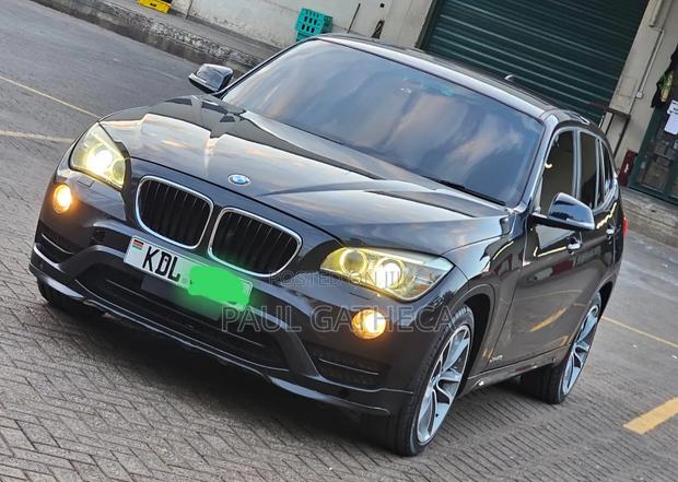 BMW X1 xDrive28i AWD 2016 Gray