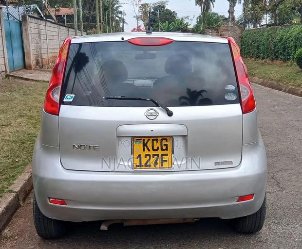 Nissan Note 2010 Silver