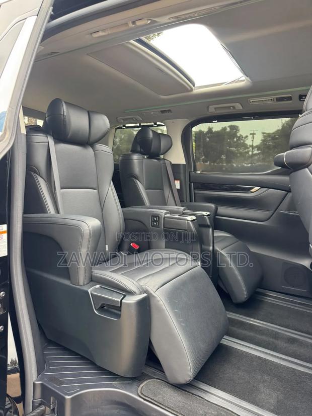 Toyota Alphard 2019 Black