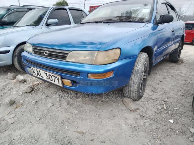 Toyota Corolla 1998 Blue