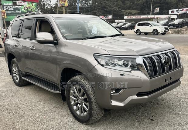 Toyota Land Cruiser Prado 2021 Gold