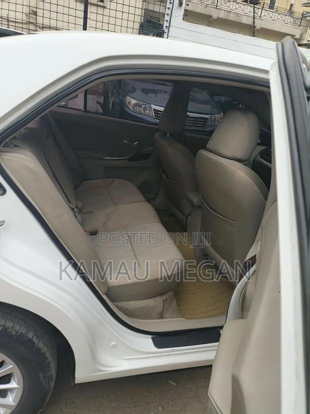Toyota Premio 2014 Off white