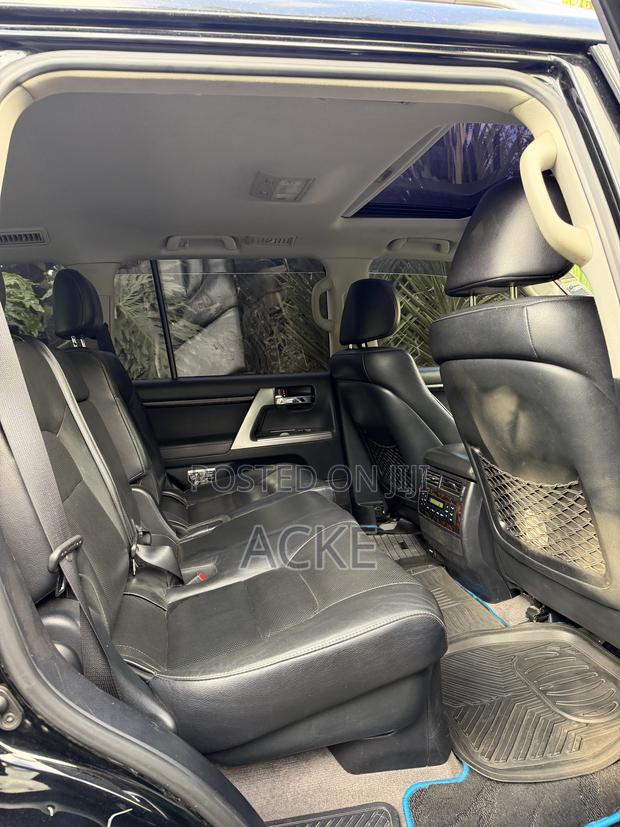 Toyota Land Cruiser 4.6 V8 ZX 2015 Black