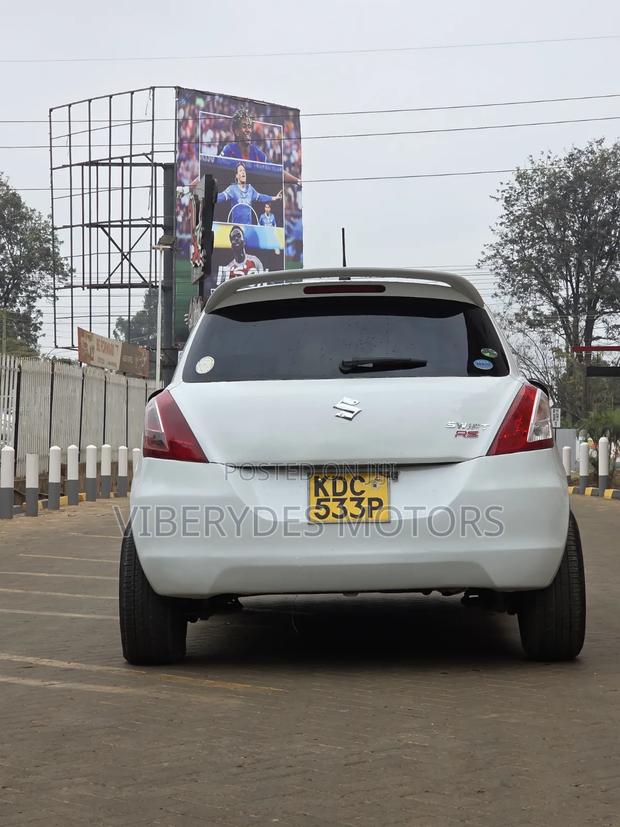 Suzuki Swift 2013 White