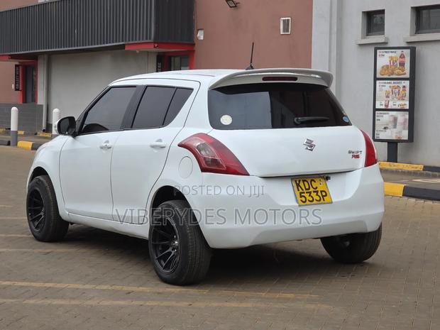 Suzuki Swift 2013 White