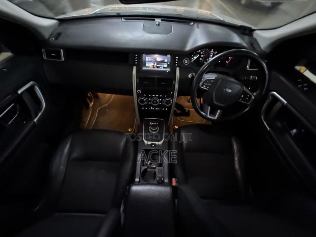 Land Rover Discovery Sport 2019 Silver