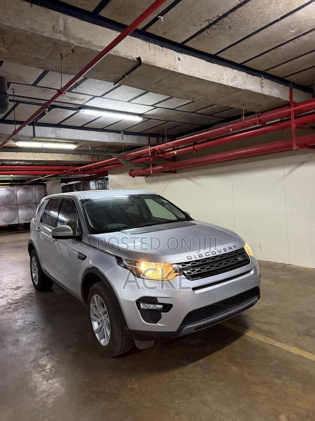 Land Rover Discovery Sport 2019 Silver