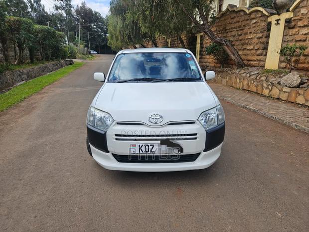 Toyota Probox 1.5 GL 4WD 2020 White