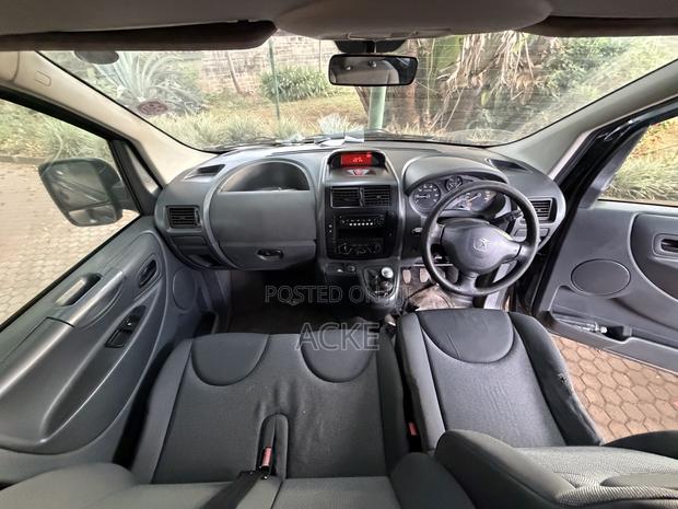 Peugeot Expert 2014 Black